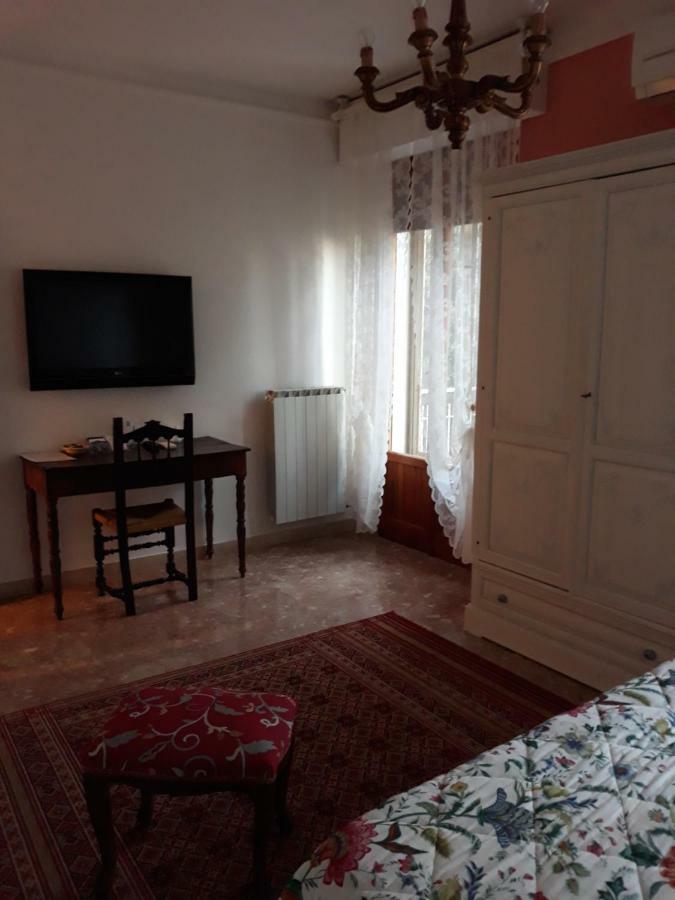 Antica Casa Di Famiglia Castiglione del Lago Exterior foto